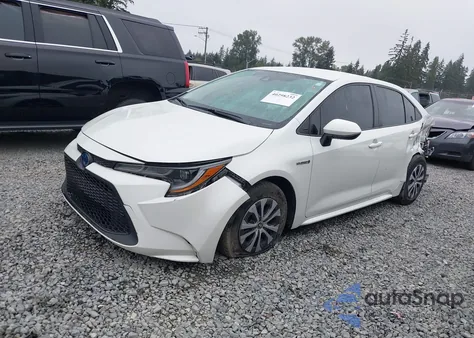 2021 Toyota Corolla Hybrid Le z USA, uszkodzony, nr VIN JTDEAMDE2MJ033727